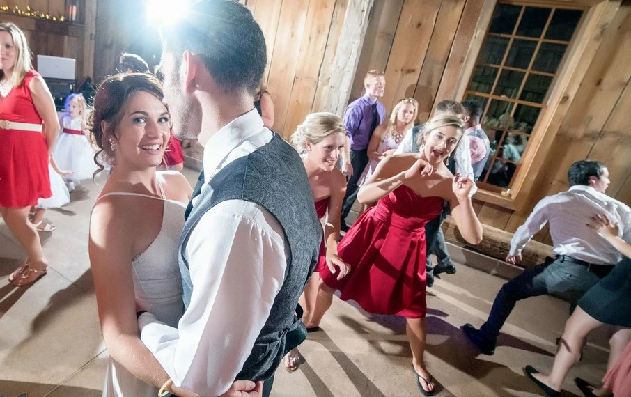 Eine Hochzeit im Hofgut Sickertshofen in Dachau ist der ideale Ort zum feiern.