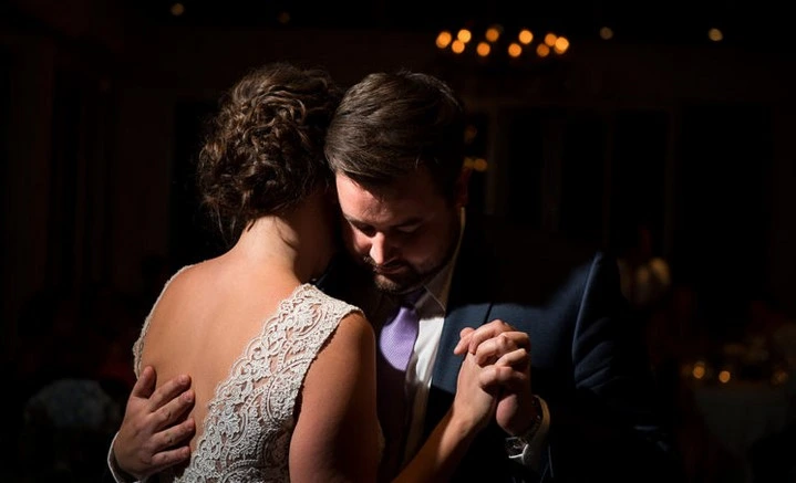 Brautwalzer tanzen in Aying auf der Hochzeit