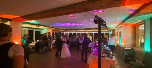 Brautwalzr auf der Hochzeit in der Friedenseiche