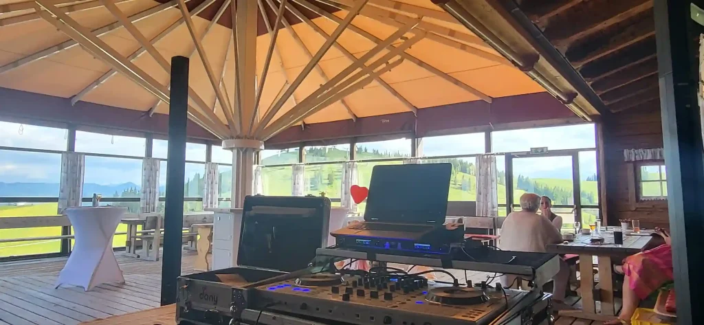 Dj Dany sorgt für das ganze Equipment auf der Hochzeit