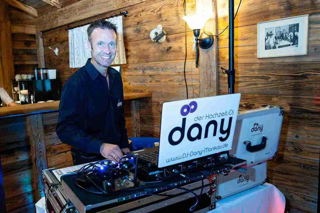 Dj Dany sorgt für die Stimmung auf der Party-Alm