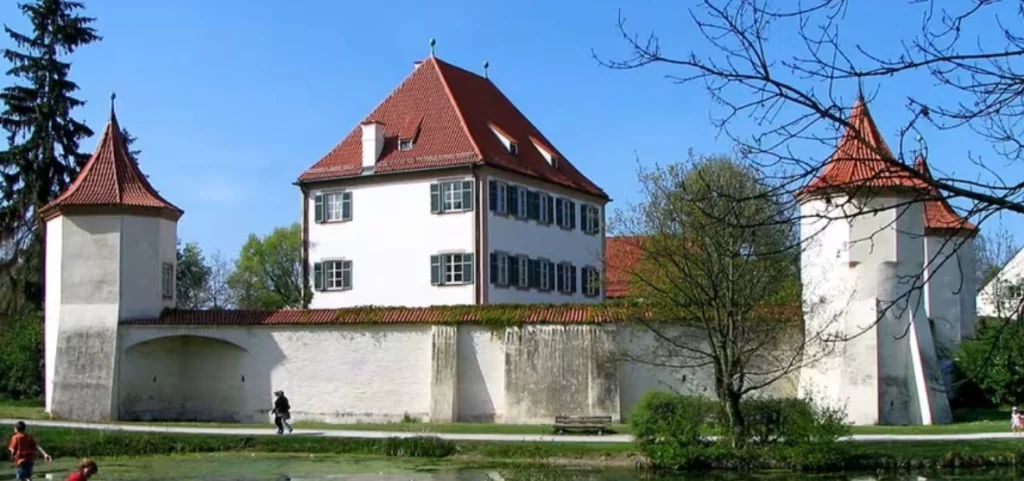 Schloss Blutenburg von aussen