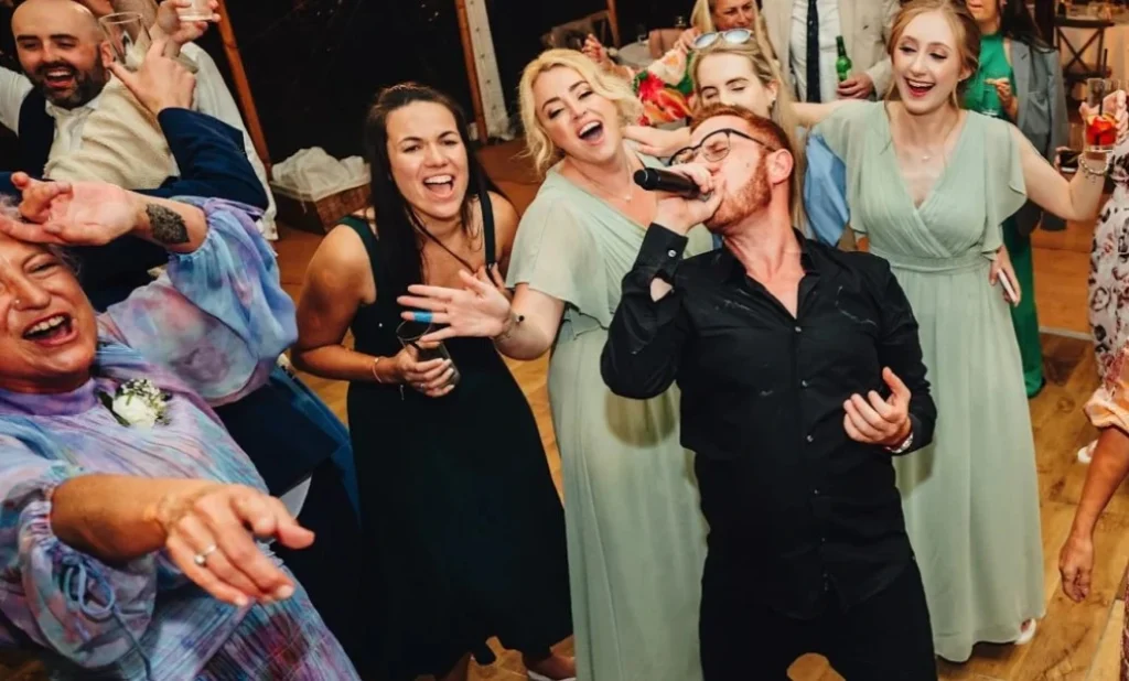 Karaoke auf der Hochzeit im Gelderstadl