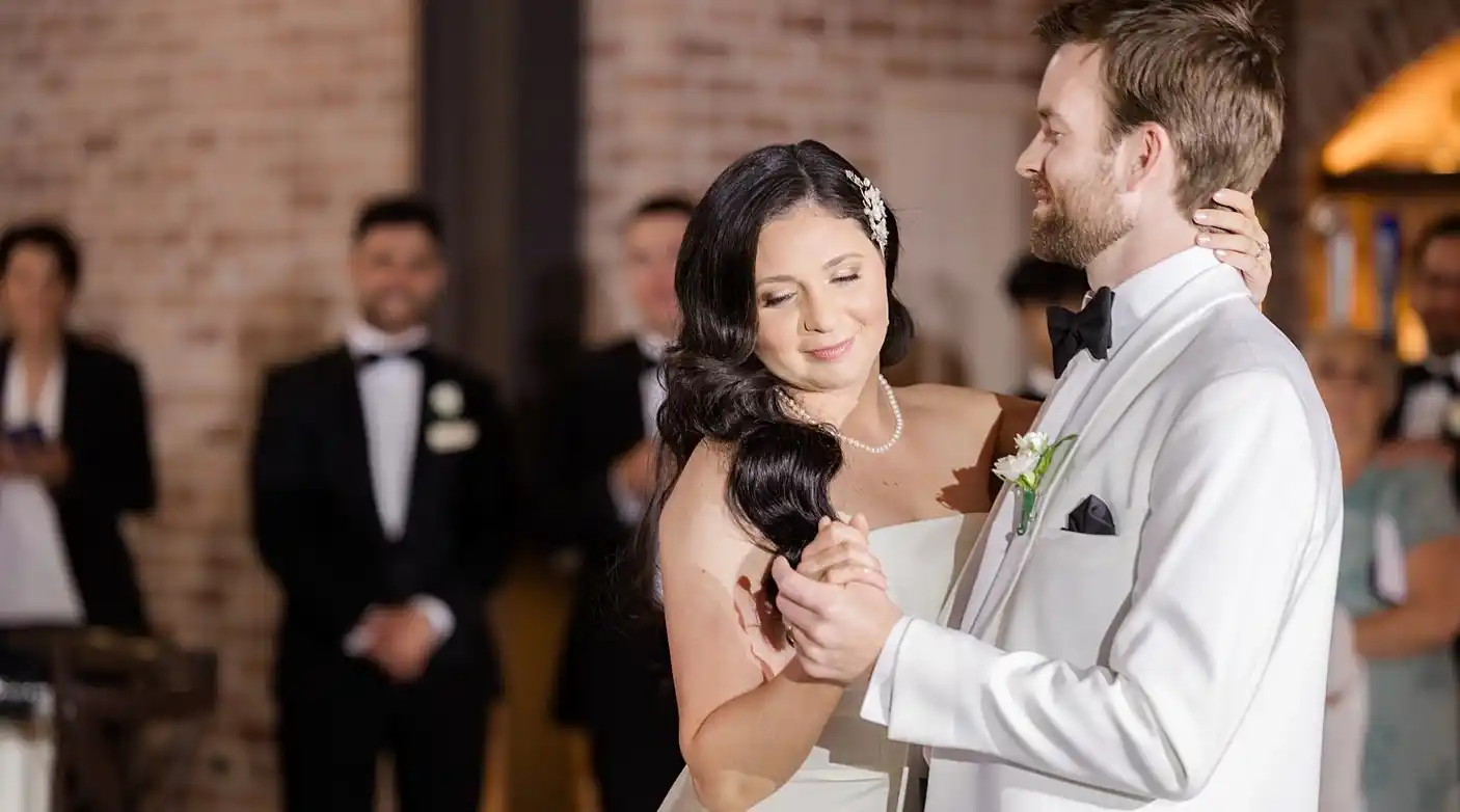 Dj Dany spielt den Wunschwalzer für den Brautwalzer