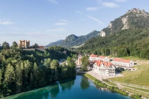 Hochzeit im AMERON Neuschwanstein Alpsee – luxuriöse Hochzeitslocation mit Alpenpanorama